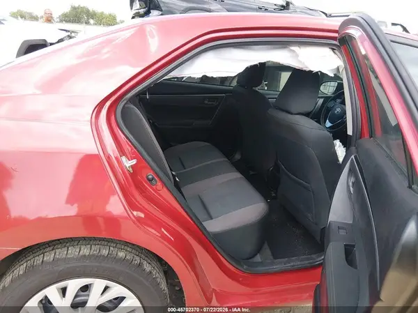 5YFBURHE6JP812041 2018 TOYOTA COROLLA - Image 8