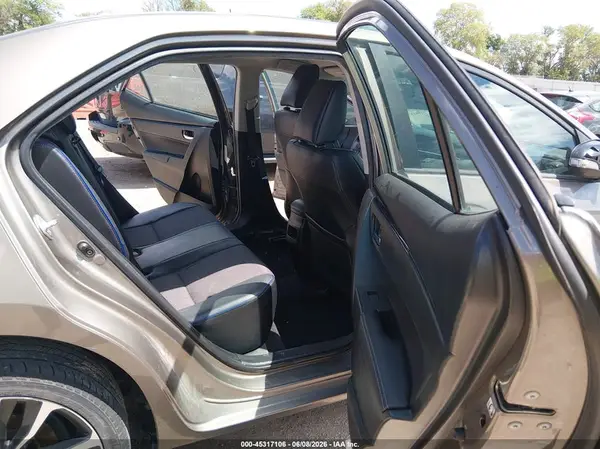 5YFBURHE6JP812377 2018 TOYOTA COROLLA - Image 8