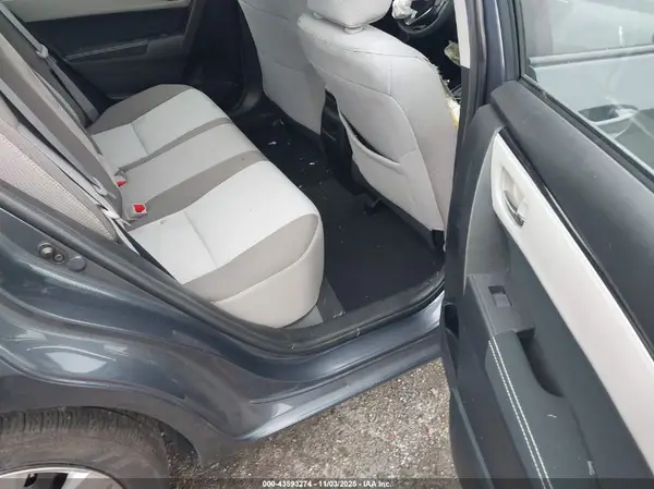 5YFBURHE6JP813299 2018 TOYOTA COROLLA - Image 8