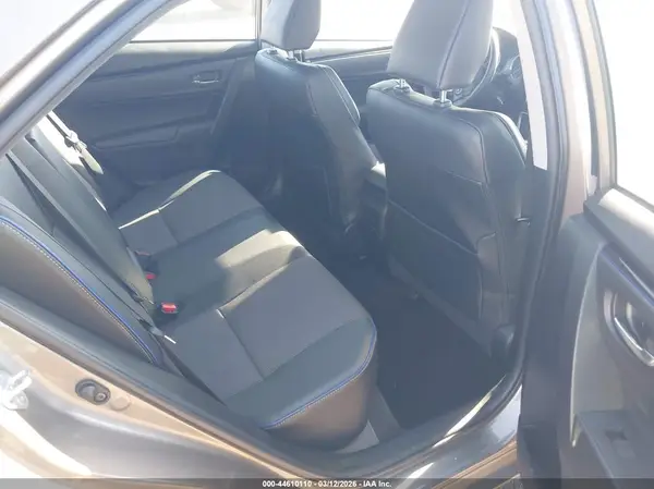5YFBURHE6JP813805 2018 TOYOTA COROLLA - Image 8