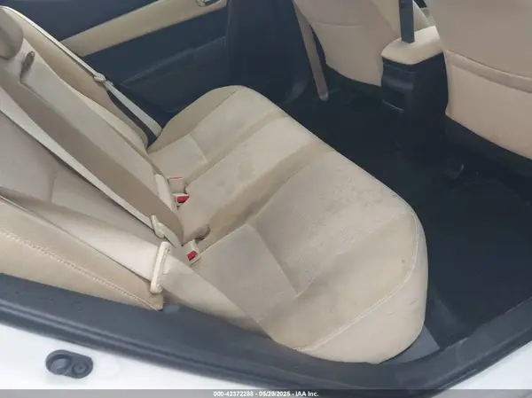 5YFBURHE6JP814291 2018 TOYOTA COROLLA - Image 8