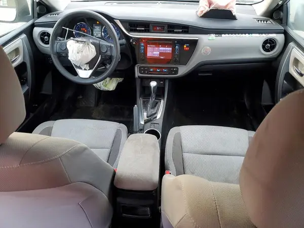 5YFBURHE6JP814713 2018 TOYOTA COROLLA - Image 8