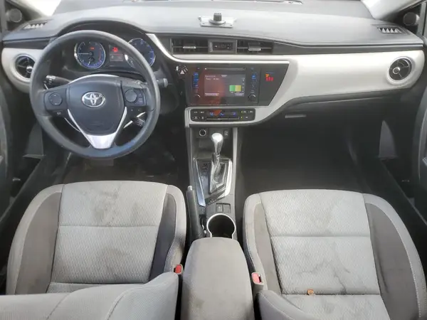5YFBURHE6JP816140 2018 TOYOTA COROLLA - Image 8