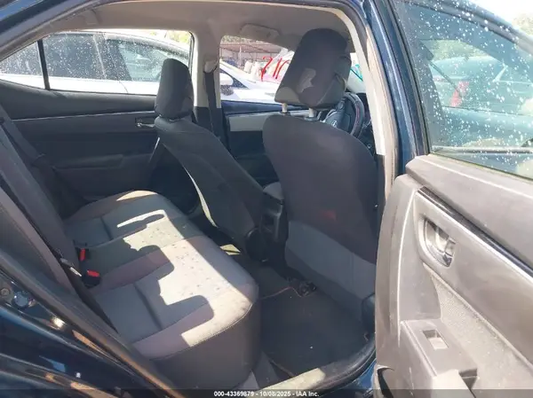 5YFBURHE6JP817207 2018 TOYOTA COROLLA - Image 8