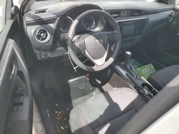 5YFBURHE6JP817658 2018 TOYOTA COROLLA - Image 8