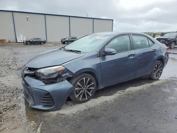 5YFBURHE6JP818096 2018 TOYOTA COROLLA - Image 1