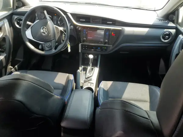 5YFBURHE6JP818549 2018 TOYOTA COROLLA - Image 8