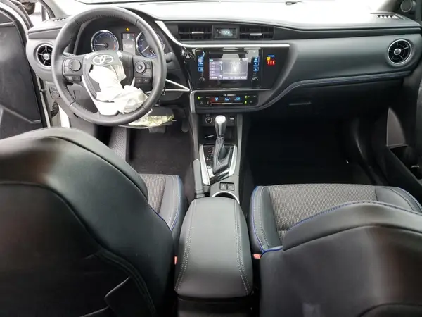 5YFBURHE6JP821631 2018 TOYOTA COROLLA - Image 8