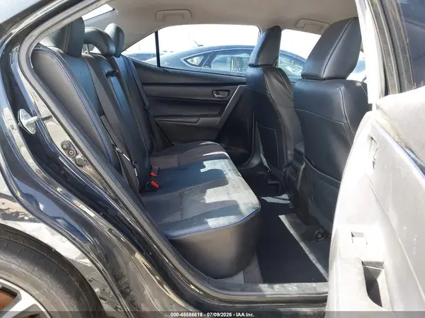 5YFBURHE6JP821869 2018 TOYOTA COROLLA - Image 8