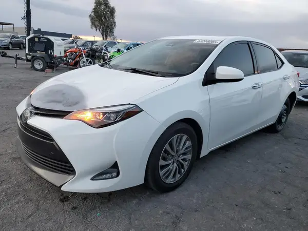 5YFBURHE6JP822519 2018 TOYOTA COROLLA - Image 1