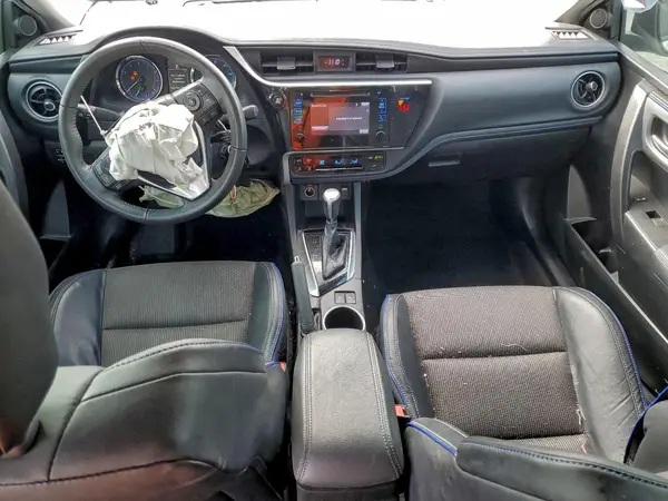 5YFBURHE6JP823217 2018 TOYOTA COROLLA - Image 8