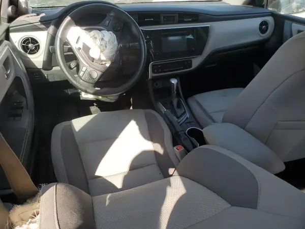 5YFBURHE6JP824612 2018 TOYOTA COROLLA - Image 8