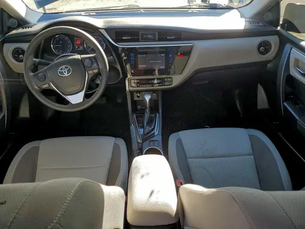 5YFBURHE6JP825064 2018 TOYOTA COROLLA - Image 8