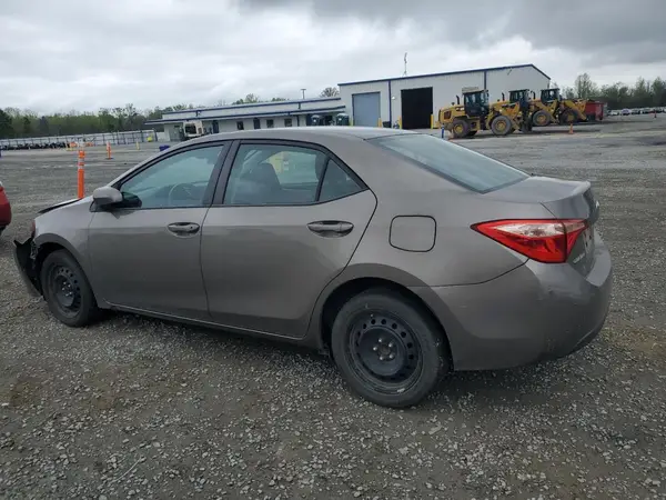 5YFBURHE6JP826103 2018 TOYOTA COROLLA - Image 2