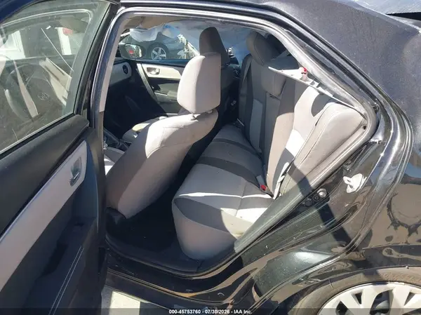 5YFBURHE6JP826733 2018 TOYOTA COROLLA - Image 8