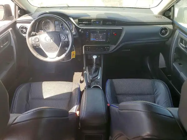 5YFBURHE6JP829194 2018 TOYOTA COROLLA - Image 8