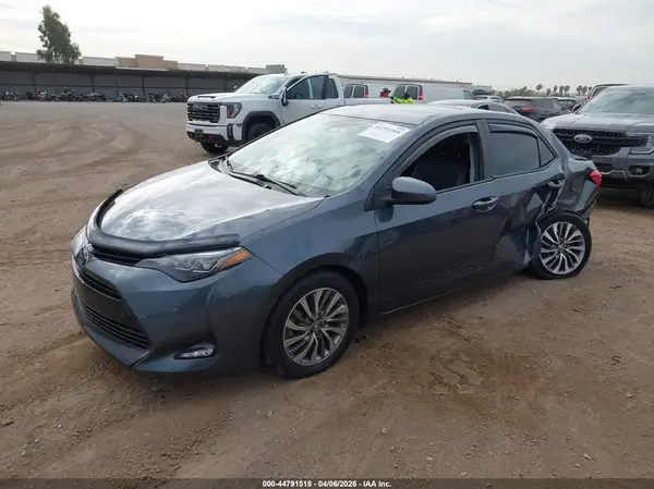 5YFBURHE6JP829891 2018 TOYOTA COROLLA - Image 2