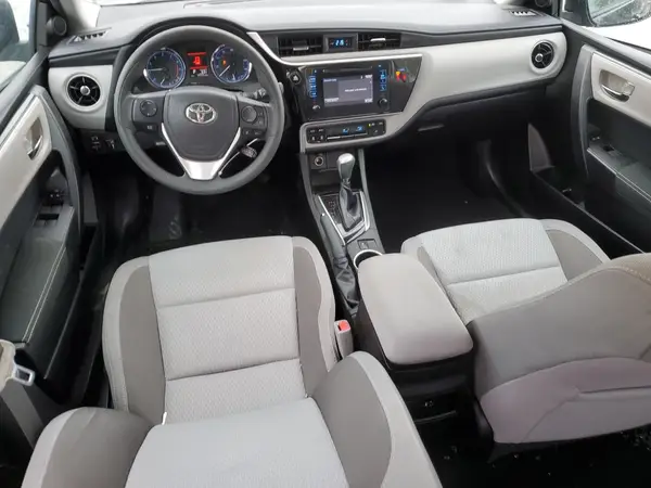 5YFBURHE6JP833942 2018 TOYOTA COROLLA - Image 8