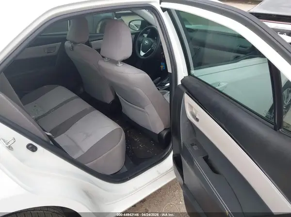 5YFBURHE6JP836484 2018 TOYOTA COROLLA - Image 8