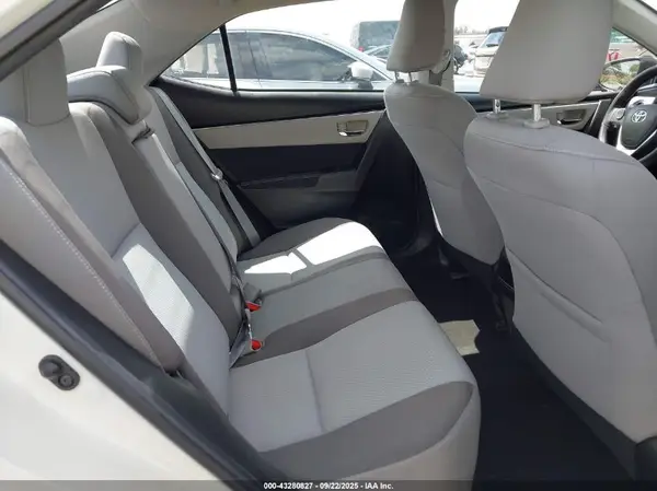 5YFBURHE6JP839692 2018 TOYOTA COROLLA - Image 8