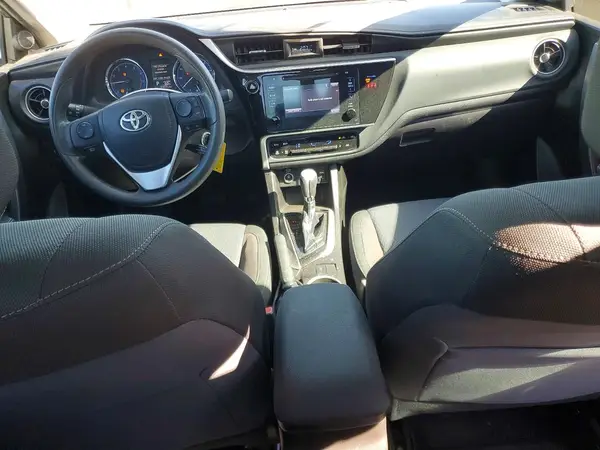 5YFBURHE6JP840289 2018 TOYOTA COROLLA - Image 8