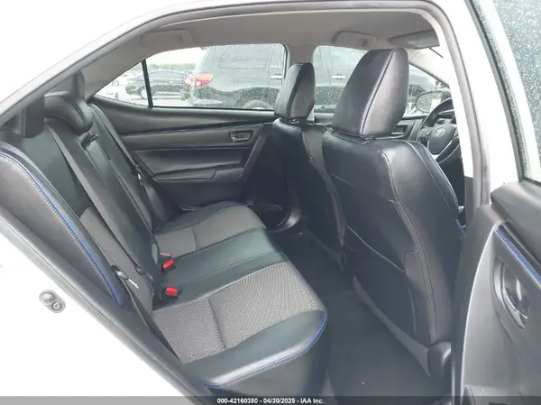 5YFBURHE6JP840941 2018 TOYOTA COROLLA - Image 8
