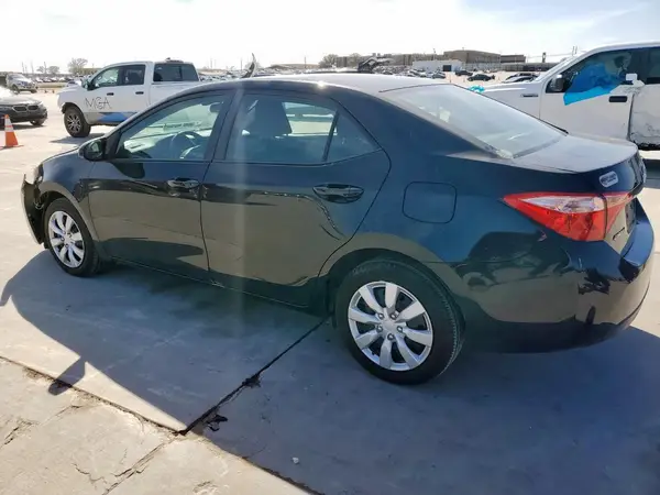 5YFBURHE6JP841409 2018 TOYOTA COROLLA - Image 2