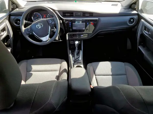 5YFBURHE6JP841409 2018 TOYOTA COROLLA - Image 8