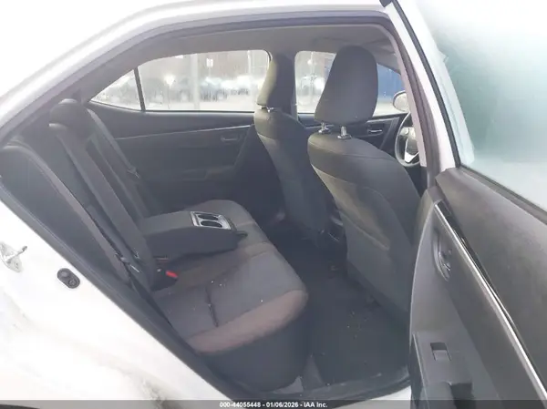 5YFBURHE6JP842172 2018 TOYOTA COROLLA - Image 8