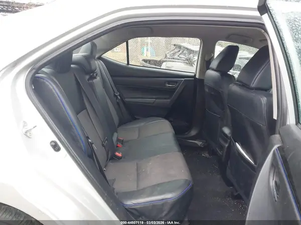 5YFBURHE6JP843130 2018 TOYOTA COROLLA - Image 8