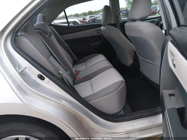 5YFBURHE6JP844097 2018 TOYOTA COROLLA - Image 8