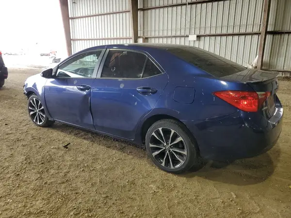 5YFBURHE6JP846075 2018 TOYOTA COROLLA - Image 2