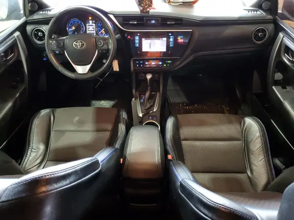 5YFBURHE6JP846075 2018 TOYOTA COROLLA - Image 8