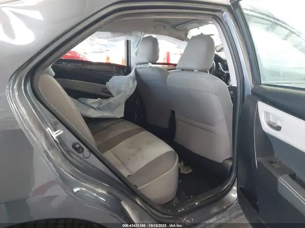 5YFBURHE6JP846951 2018 TOYOTA COROLLA - Image 8