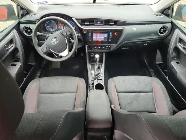 5YFBURHE6JP848537 2018 TOYOTA COROLLA - Image 8