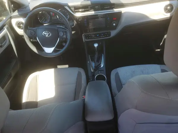 5YFBURHE6JP849963 2018 TOYOTA COROLLA - Image 8