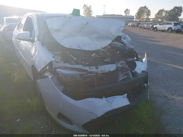 5YFBURHE6KP861404 2019 TOYOTA COROLLA - Image 1