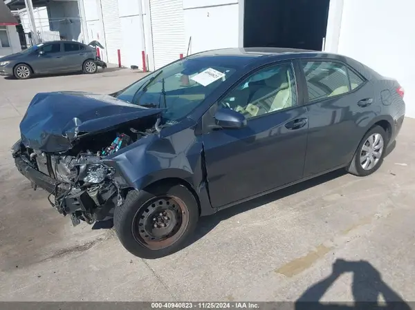 5YFBURHE6KP866862 2019 TOYOTA COROLLA - Image 2