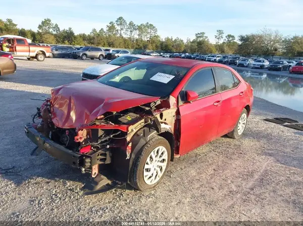 5YFBURHE6KP867333 2019 TOYOTA COROLLA - Image 2