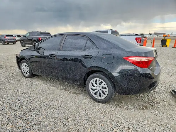 5YFBURHE6KP868806 2019 TOYOTA COROLLA - Image 2