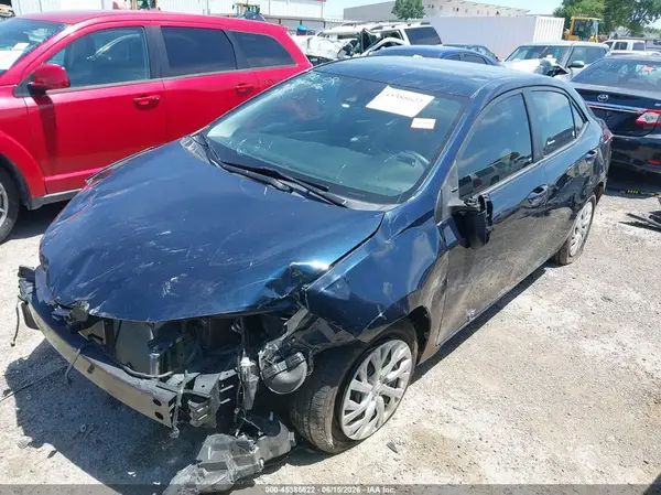 5YFBURHE6KP873889 2019 TOYOTA COROLLA - Image 2