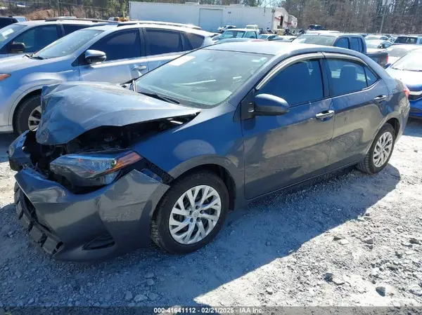 5YFBURHE6KP874797 2019 TOYOTA COROLLA - Image 2