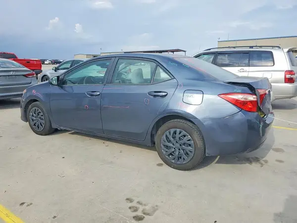 5YFBURHE6KP879207 2019 TOYOTA COROLLA - Image 2