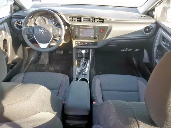 5YFBURHE6KP879658 2019 TOYOTA COROLLA - Image 8