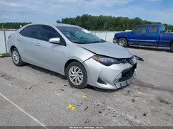 5YFBURHE6KP881930 2019 TOYOTA COROLLA