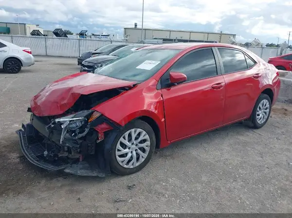 5YFBURHE6KP884231 2019 TOYOTA COROLLA - Image 2