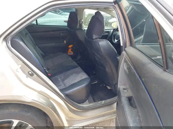5YFBURHE6KP885864 2019 TOYOTA COROLLA - Image 8