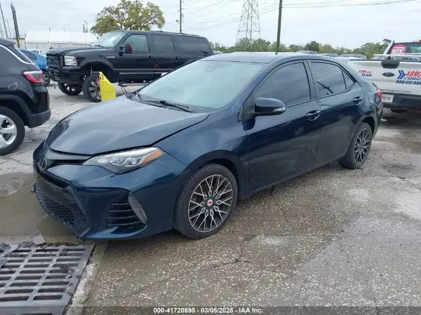 5YFBURHE6KP886450 2019 TOYOTA COROLLA - Image 2