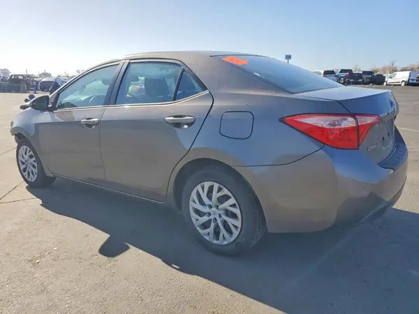 5YFBURHE6KP891731 2019 TOYOTA COROLLA - Image 2