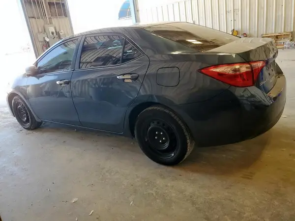 5YFBURHE6KP892765 2019 TOYOTA COROLLA - Image 2